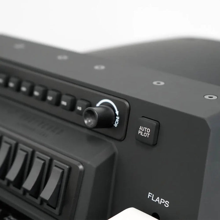 Honeycomb Bravo Throttle Quadrant with Auto Pilot + Annunciator Panel (PC) Honeycomb